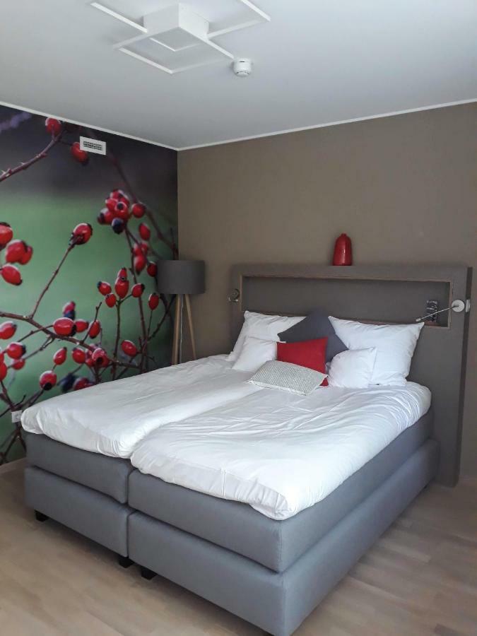 Hotel Péitche Lauer à Useldange Extérieur photo