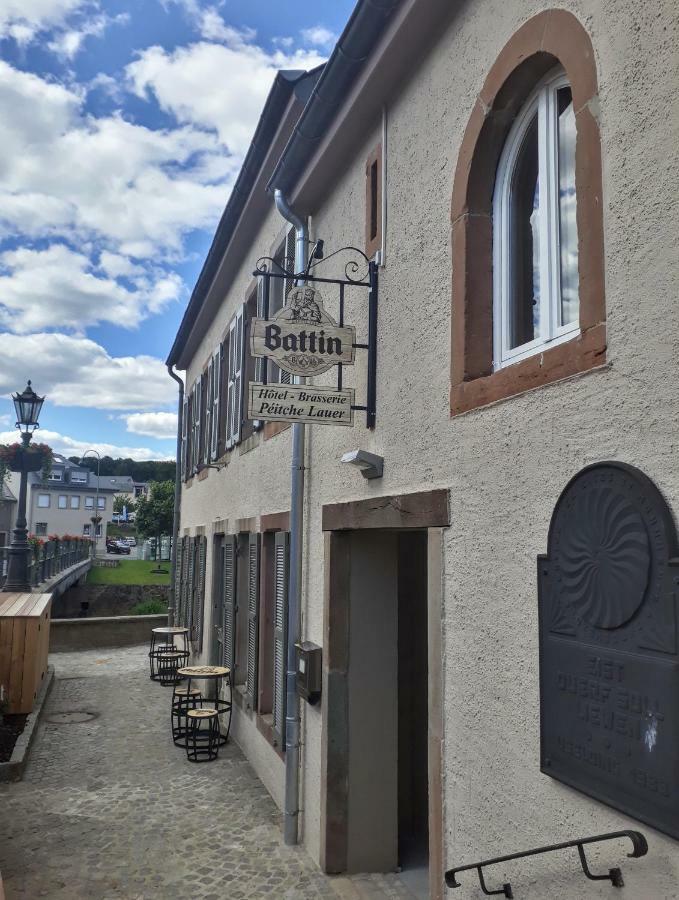 Hotel Péitche Lauer à Useldange Extérieur photo