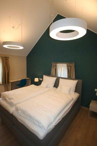 Hotel Péitche Lauer à Useldange Extérieur photo
