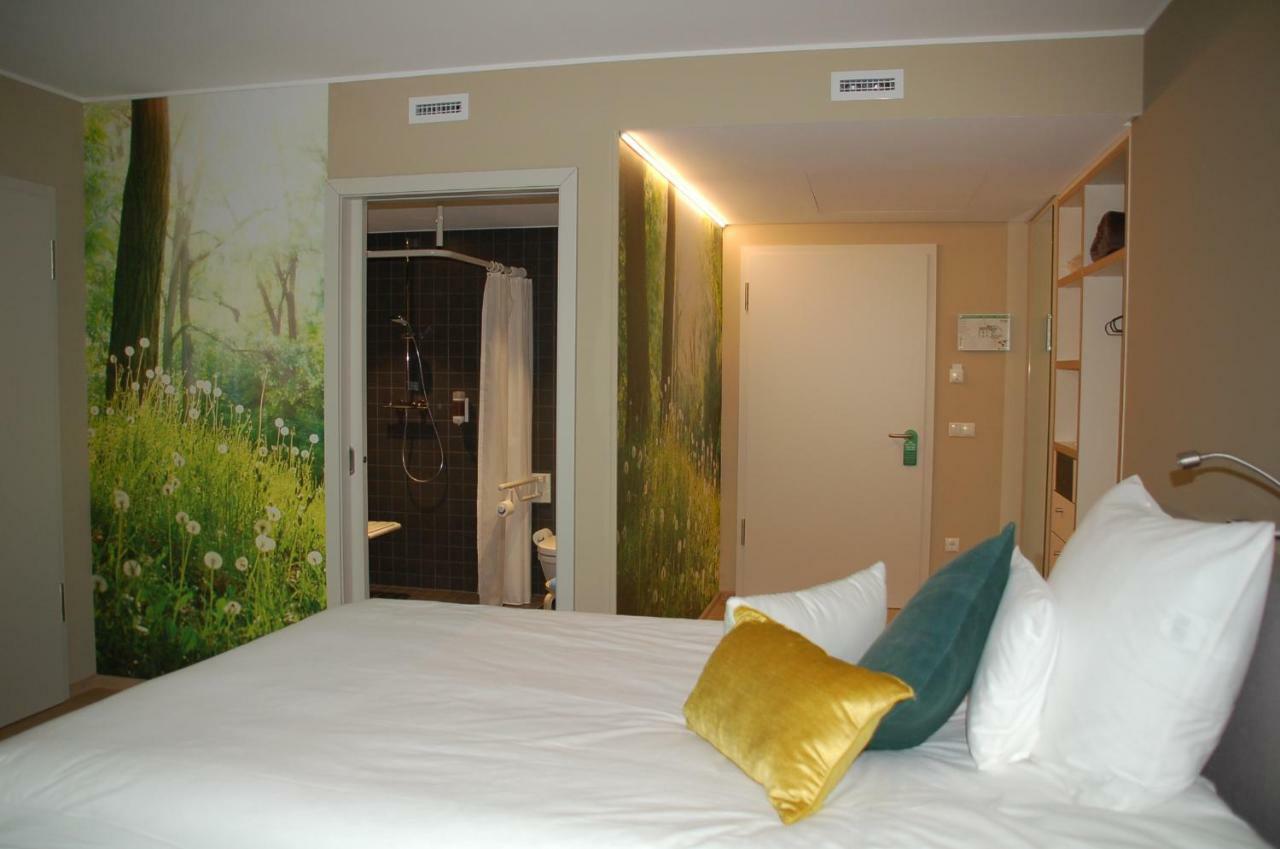 Hotel Péitche Lauer à Useldange Extérieur photo